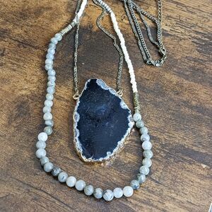 Natural Stone Black Agate Pendant Green Labradorite Bead Necklace 36 inches